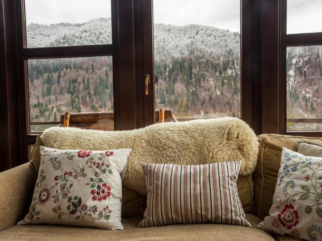 Casa Ferica Villa Азуга Екстериор снимка