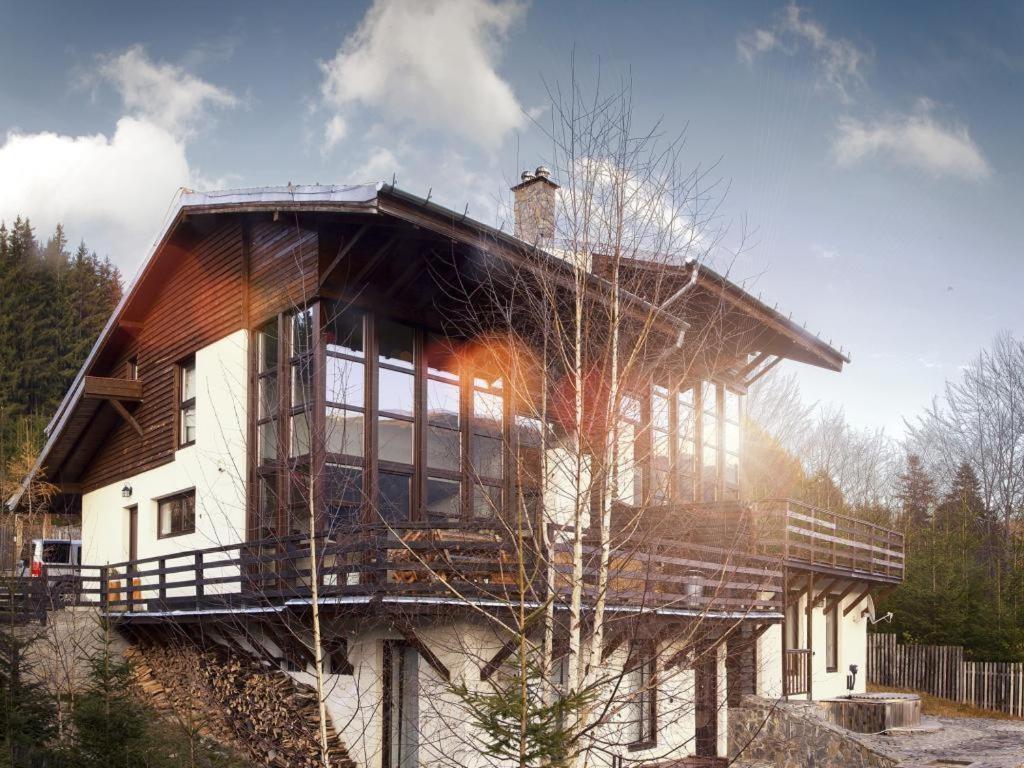 Casa Ferica Villa Азуга Екстериор снимка
