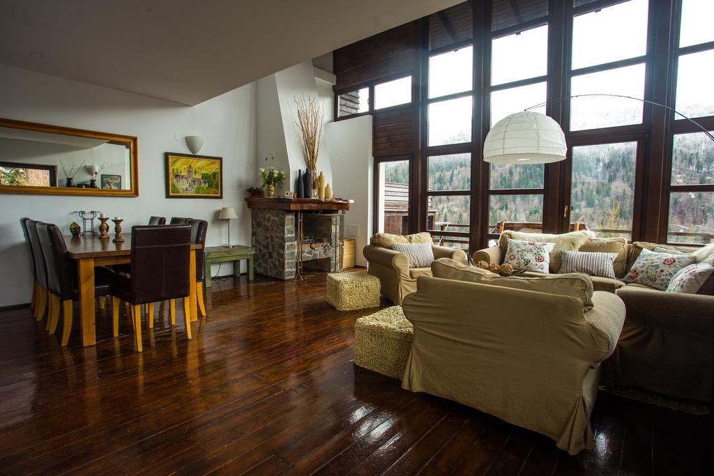 Casa Ferica Villa Азуга Екстериор снимка